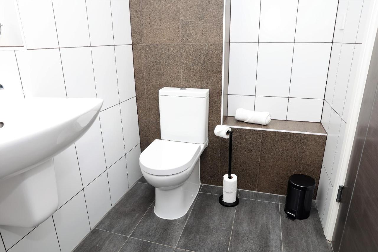 Appartamento Watford Luxury 1 Bed Flat - Free Parking Esterno foto