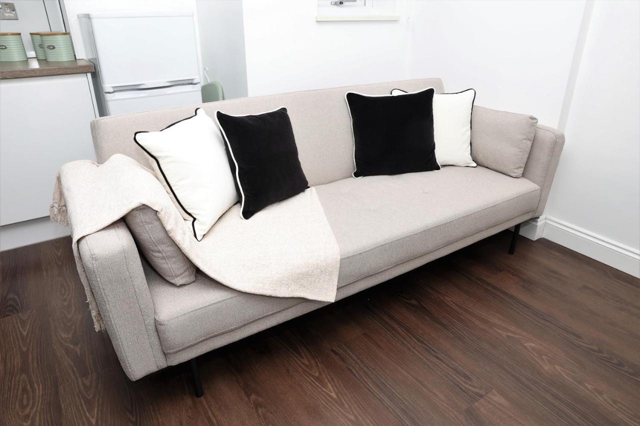 Appartamento Watford Luxury 1 Bed Flat - Free Parking Esterno foto